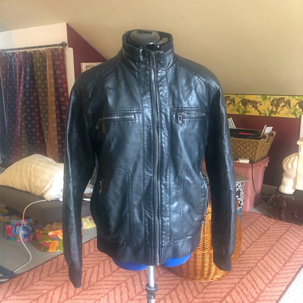 Moto biker jacket vegan black leather men’s med vintage Calvin Klein